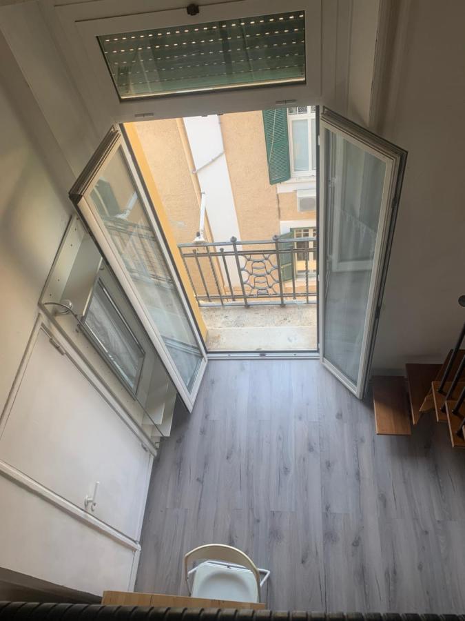 Studio Flat Ultimo Piano In Centro Rom Exterior foto